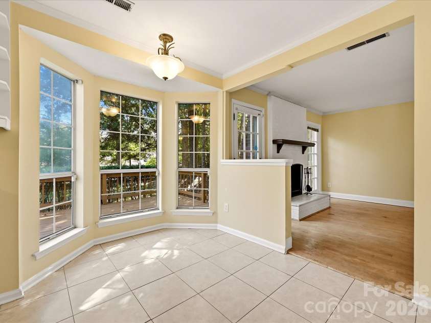 8614 Golf Ridge Drive, Charlotte, NC 28277.  MLS# CAR4431781, YatesRealty ID 56274. 