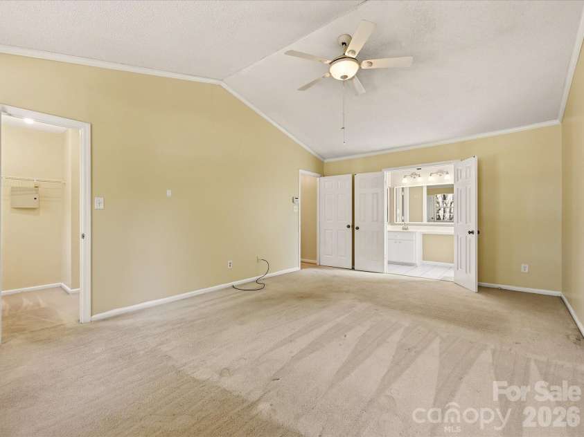 8614 Golf Ridge Drive, Charlotte, NC 28277.  MLS# CAR4431781, YatesRealty ID 56274. 