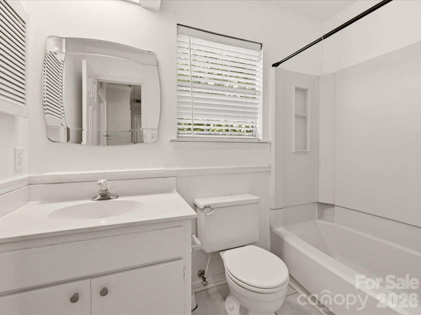 8614 Golf Ridge Drive, Charlotte, NC 28277.  MLS# CAR4431781, YatesRealty ID 56274. 