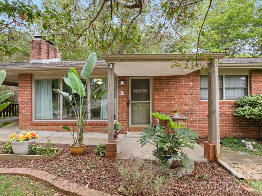 33 & 34 Grandview Court, Asheville, NC 28806.  MLS# CAR4432507, YatesRealty ID 56278. 