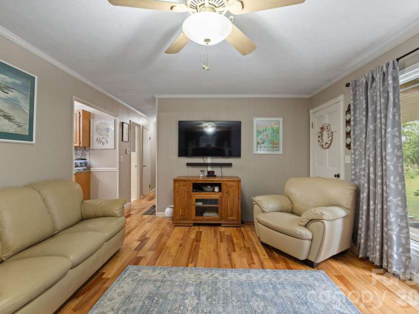 33 & 34 Grandview Court, Asheville, NC 28806.  MLS# CAR4432507, YatesRealty ID 56278. 