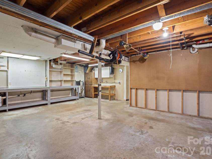 33 & 34 Grandview Court, Asheville, NC 28806.  MLS# CAR4432507, YatesRealty ID 56278. 