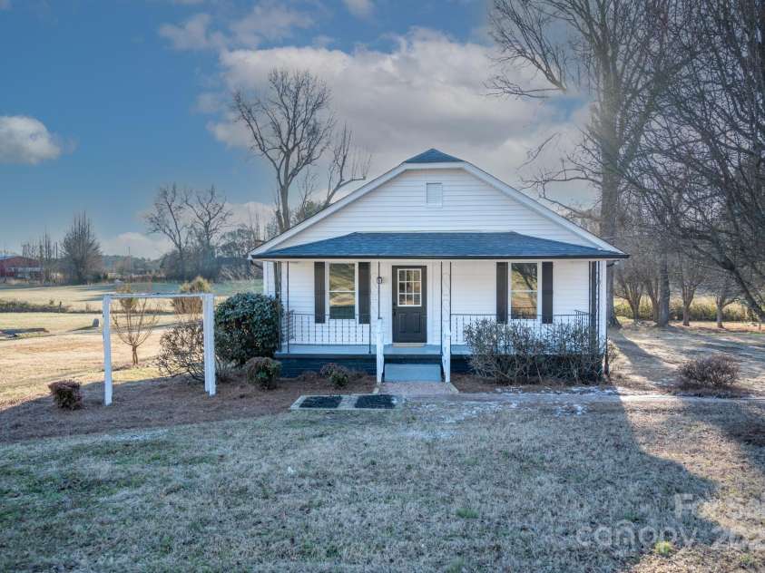 320 Brown Road, China Grove, NC 28023.  MLS# CAR4211226, YatesRealty ID 5628. 