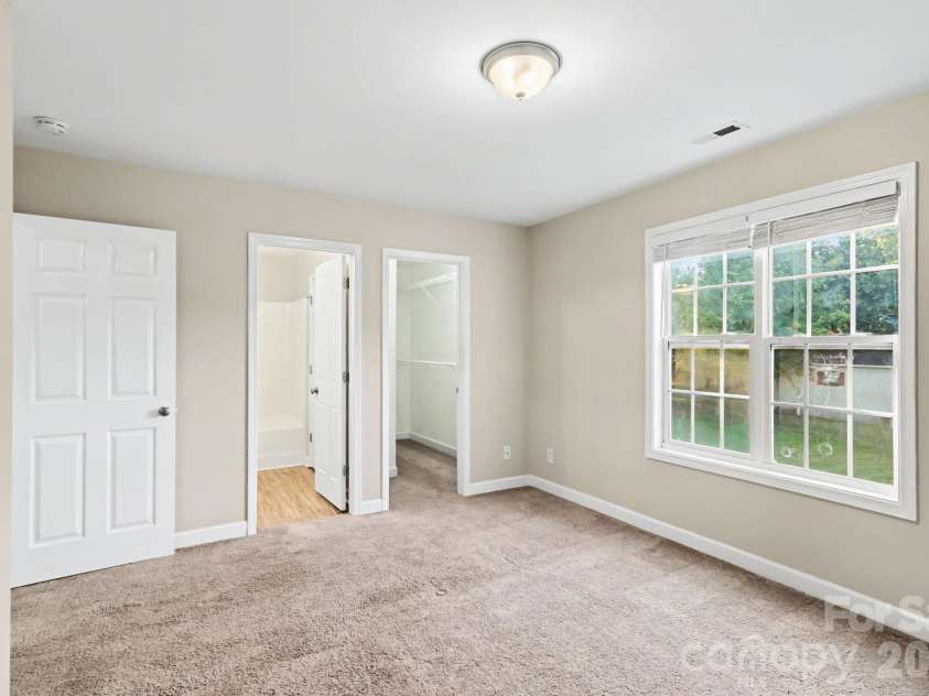1488 Ontario Drive, Kannapolis, NC 28083.  MLS# CAR4433088, YatesRealty ID 56281. 