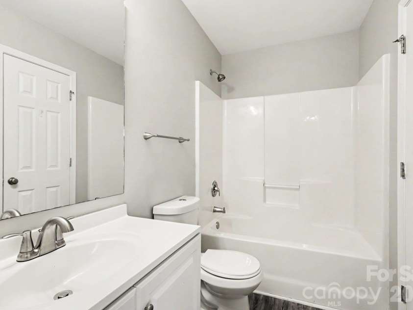 1488 Ontario Drive, Kannapolis, NC 28083.  MLS# CAR4433088, YatesRealty ID 56281. 