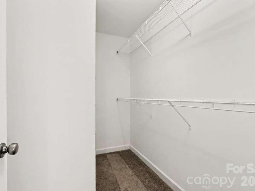 1488 Ontario Drive, Kannapolis, NC 28083.  MLS# CAR4433088, YatesRealty ID 56281. 