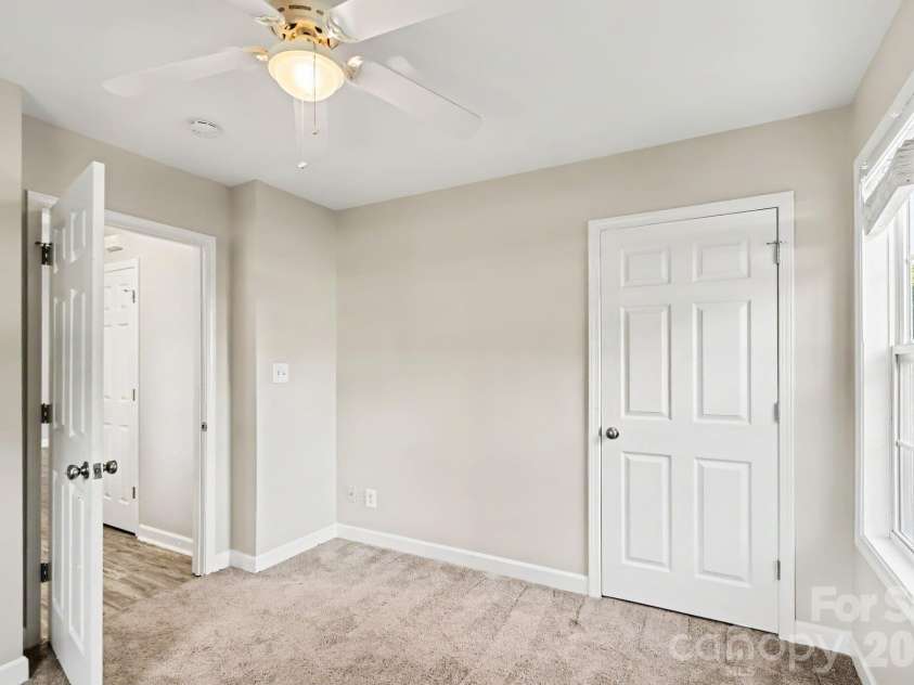 1488 Ontario Drive, Kannapolis, NC 28083.  MLS# CAR4433088, YatesRealty ID 56281. 
