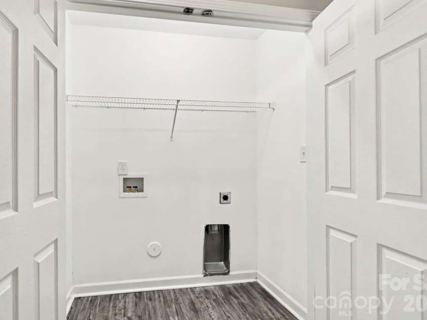1488 Ontario Drive, Kannapolis, NC 28083.  MLS# CAR4433088, YatesRealty ID 56281. 