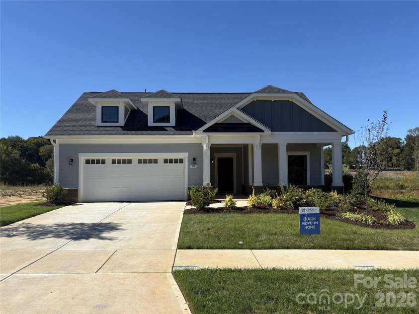 4150 Creek Bridge Circle, Charlotte, NC 28213.  MLS# CAR4433909, YatesRealty ID 56283. 