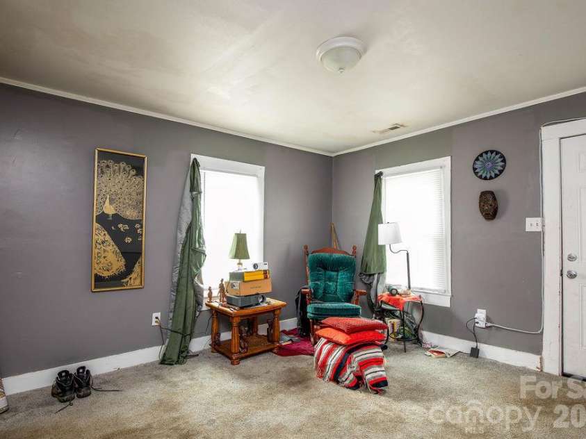 306 1st Street, Lexington, NC 27292.  MLS# CAR4434048, YatesRealty ID 56286. Unit 306