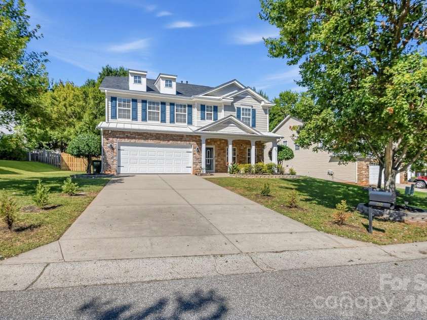 210 Lylic Woods Drive, Fort Mill, SC 29715.  MLS# CAR4432984, YatesRealty ID 56289. 