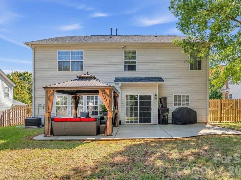 210 Lylic Woods Drive, Fort Mill, SC 29715.  MLS# CAR4432984, YatesRealty ID 56289. 