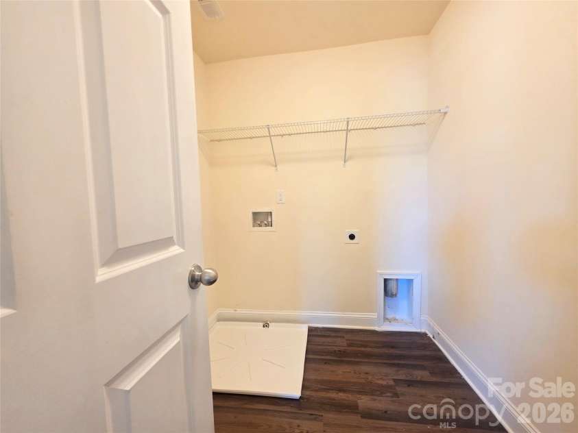 104 Sassafras Road, Mooresville, NC 28115.  MLS# CAR4433353, YatesRealty ID 56292. 