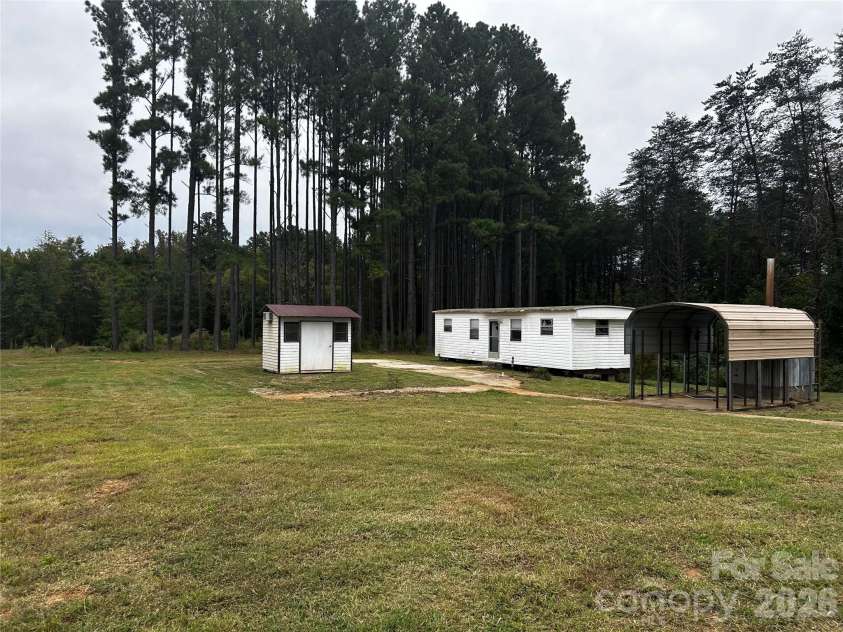 581 Sutton Spring Road, York, SC 29745.  MLS# CAR4434083, YatesRealty ID 56293. 