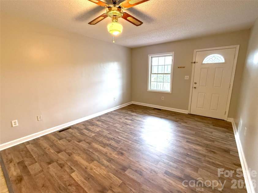 409 Skyline Drive, Salisbury, NC 28146.  MLS# CAR4433927, YatesRealty ID 56294. 