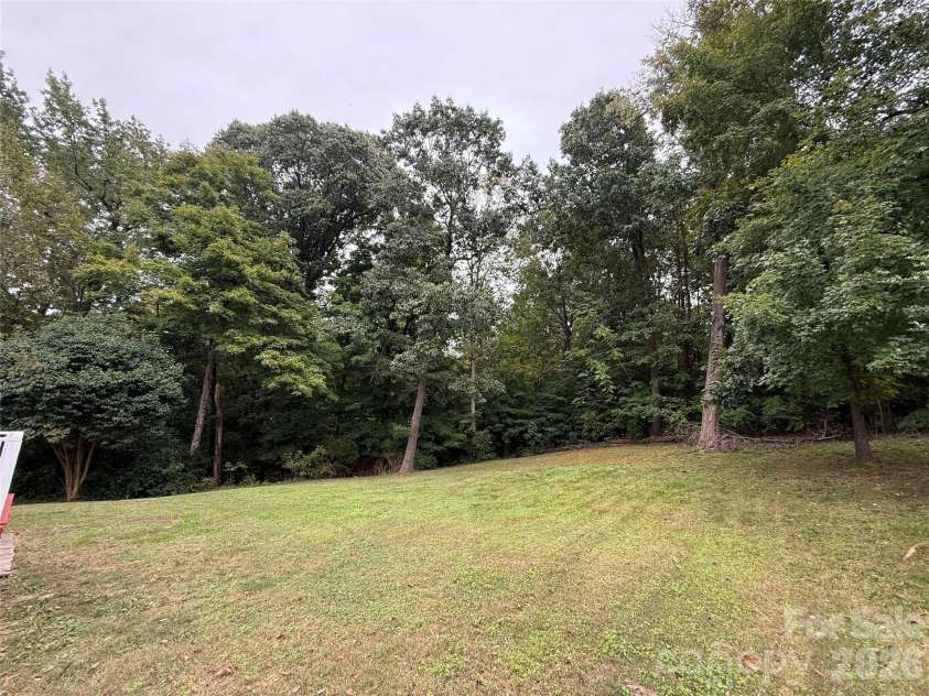 409 Skyline Drive, Salisbury, NC 28146.  MLS# CAR4433927, YatesRealty ID 56294. 