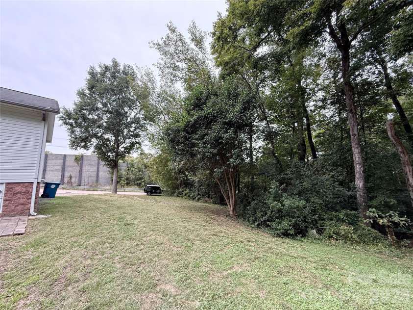 409 Skyline Drive, Salisbury, NC 28146.  MLS# CAR4433927, YatesRealty ID 56294. 