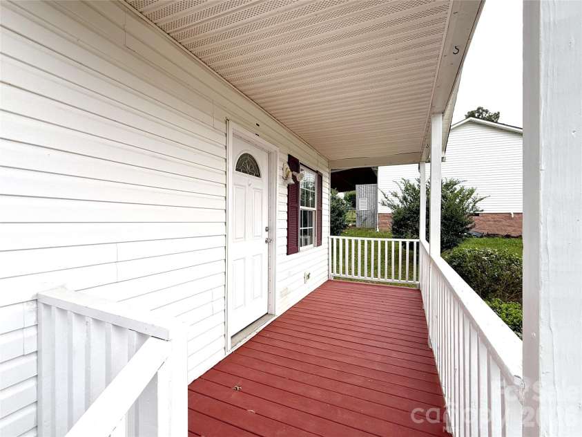409 Skyline Drive, Salisbury, NC 28146.  MLS# CAR4433927, YatesRealty ID 56294. 