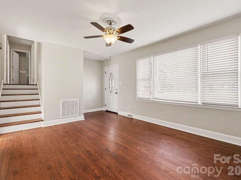 3108 Rosehill Drive, Charlotte, NC 28212.  MLS# CAR4432213, YatesRealty ID 56296. 