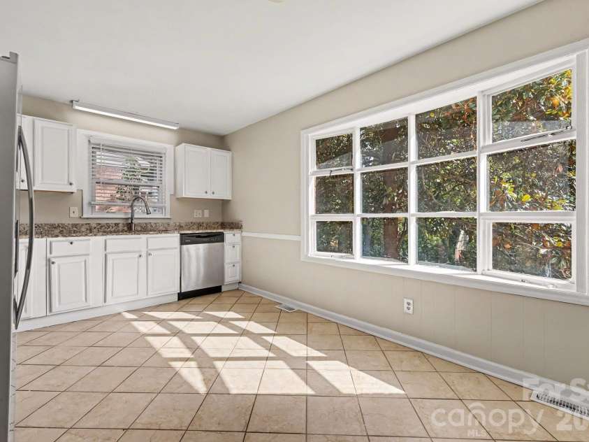 3108 Rosehill Drive, Charlotte, NC 28212.  MLS# CAR4432213, YatesRealty ID 56296. 