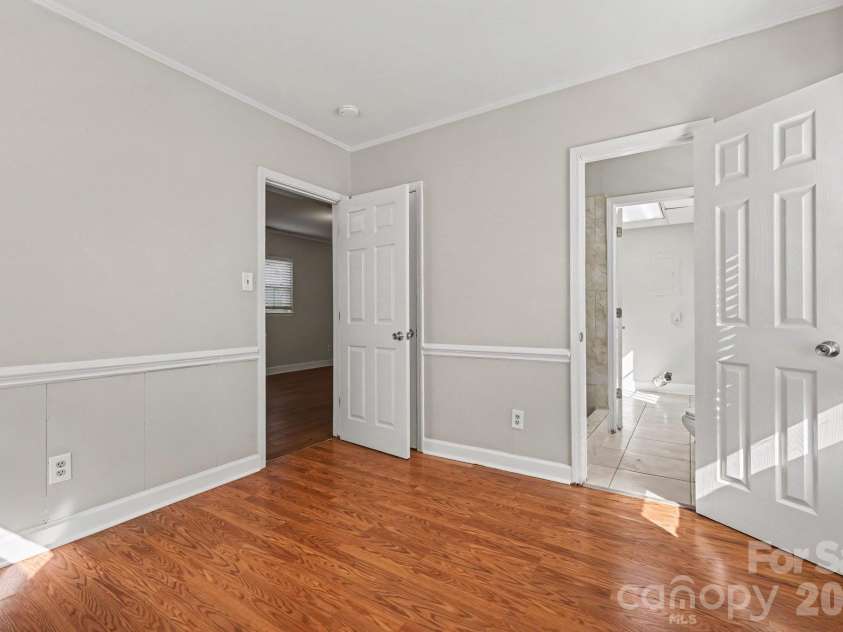 3108 Rosehill Drive, Charlotte, NC 28212.  MLS# CAR4432213, YatesRealty ID 56296. 