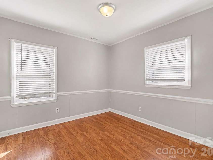 3108 Rosehill Drive, Charlotte, NC 28212.  MLS# CAR4432213, YatesRealty ID 56296. 
