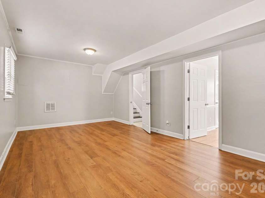 3108 Rosehill Drive, Charlotte, NC 28212.  MLS# CAR4432213, YatesRealty ID 56296. 