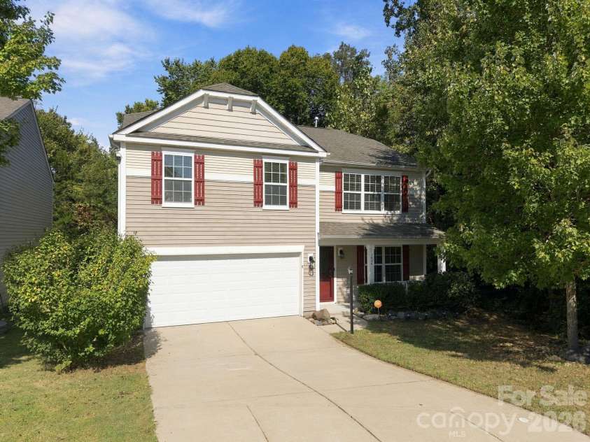 11604 Ragan Elizabeth Court, Charlotte, NC 28278.  MLS# CAR4431000, YatesRealty ID 56297. 