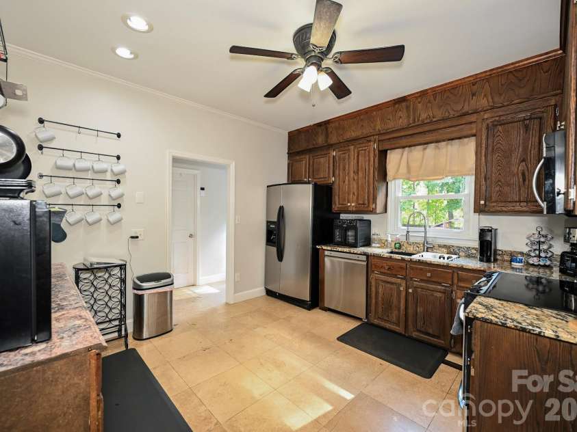 120 Brightland Run, Monroe, NC 28110.  MLS# CAR4433820, YatesRealty ID 56298. 