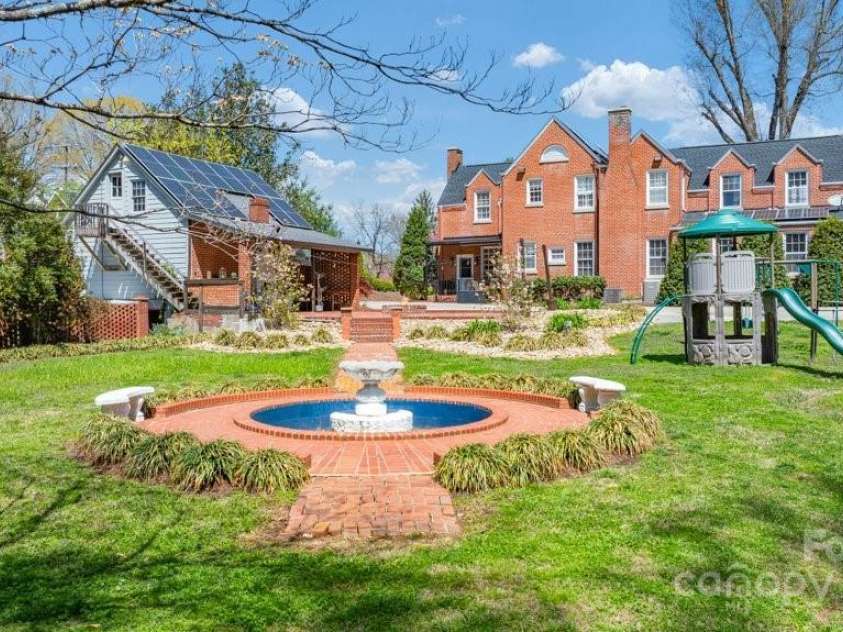 300 Morgan Street, Marion, NC 28752.  MLS# CAR4306863, YatesRealty ID 563. 