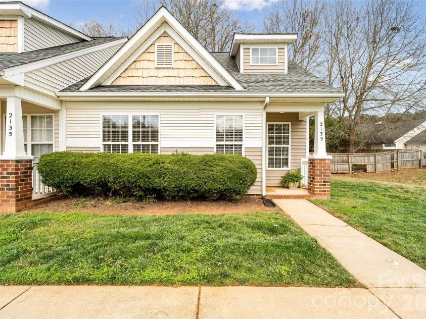2139 Pavillion Court, Rock Hill, SC 29732.  MLS# CAR4354127, YatesRealty ID 5630. 