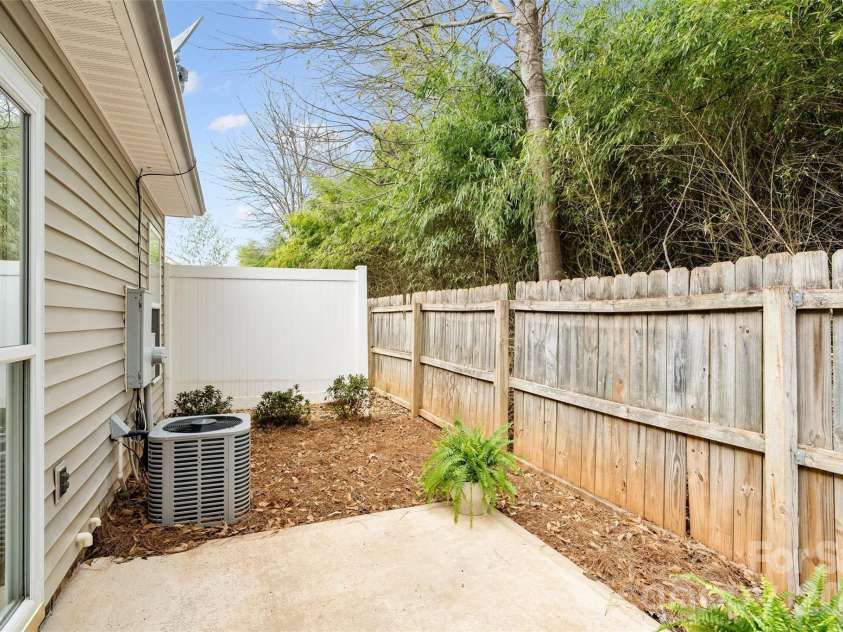 2139 Pavillion Court, Rock Hill, SC 29732.  MLS# CAR4354127, YatesRealty ID 5630. 
