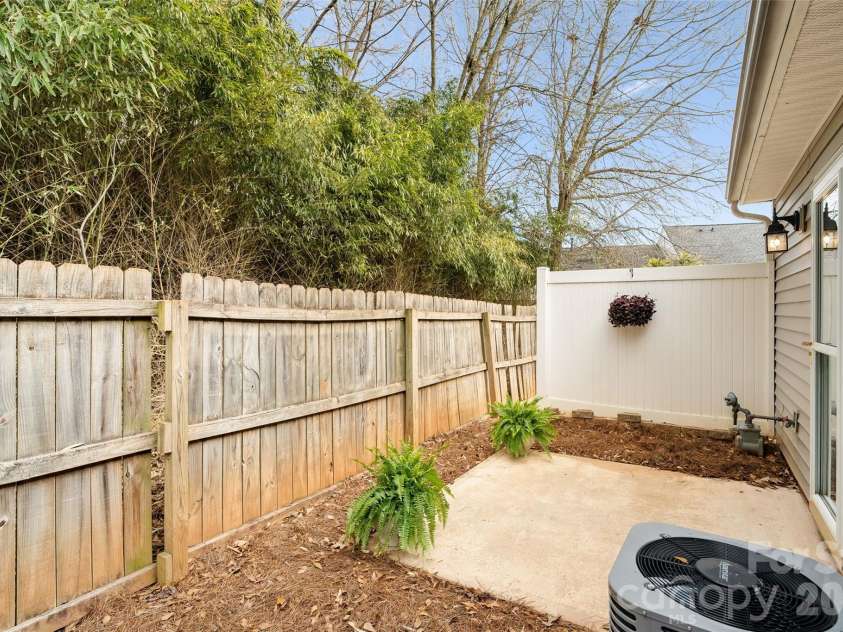2139 Pavillion Court, Rock Hill, SC 29732.  MLS# CAR4354127, YatesRealty ID 5630. 