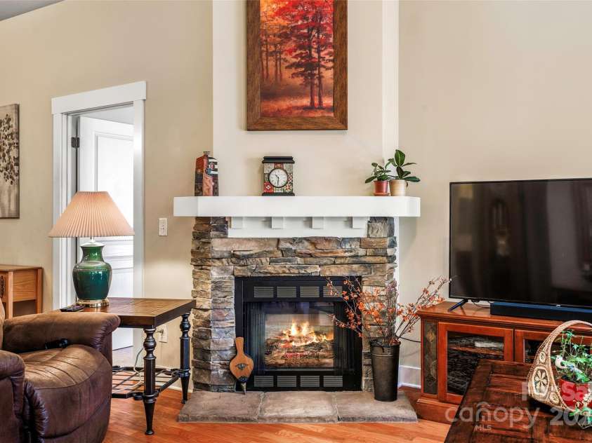 39 Westfield Way, Candler, NC 28715.  MLS# CAR4218073, YatesRealty ID 5630. 