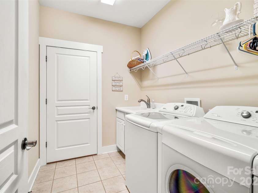 39 Westfield Way, Candler, NC 28715.  MLS# CAR4218073, YatesRealty ID 5630. 