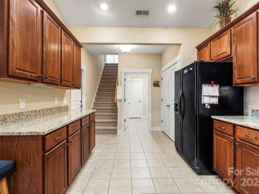 39 Westfield Way, Candler, NC 28715.  MLS# CAR4218073, YatesRealty ID 5630. 