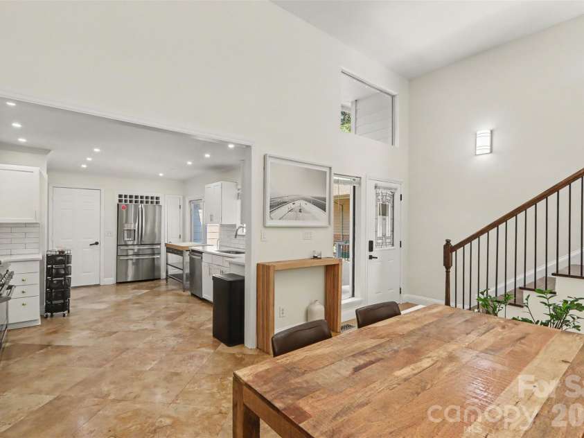9006 St Croix Lane, Charlotte, NC 28277.  MLS# CAR4433783, YatesRealty ID 56301. 