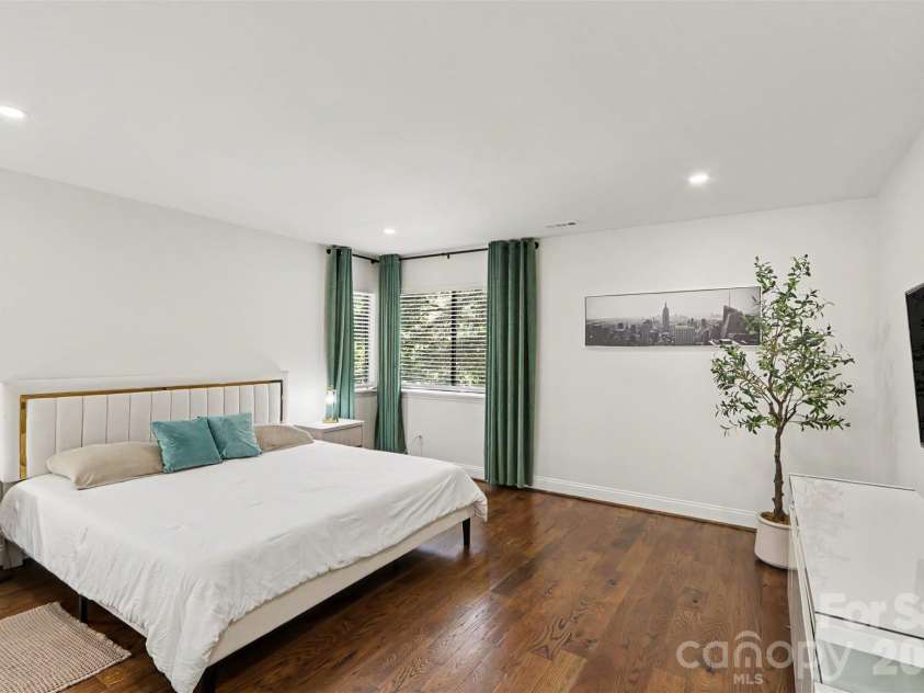 9006 St Croix Lane, Charlotte, NC 28277.  MLS# CAR4433783, YatesRealty ID 56301. 