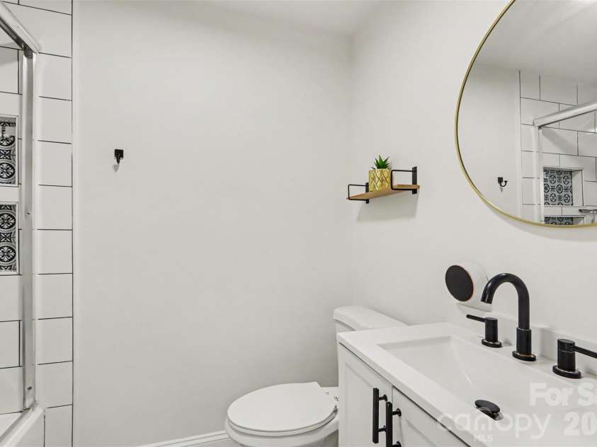 9006 St Croix Lane, Charlotte, NC 28277.  MLS# CAR4433783, YatesRealty ID 56301. 