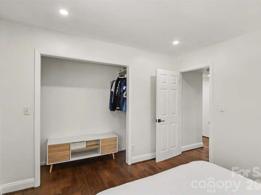 9006 St Croix Lane, Charlotte, NC 28277.  MLS# CAR4433783, YatesRealty ID 56301. 