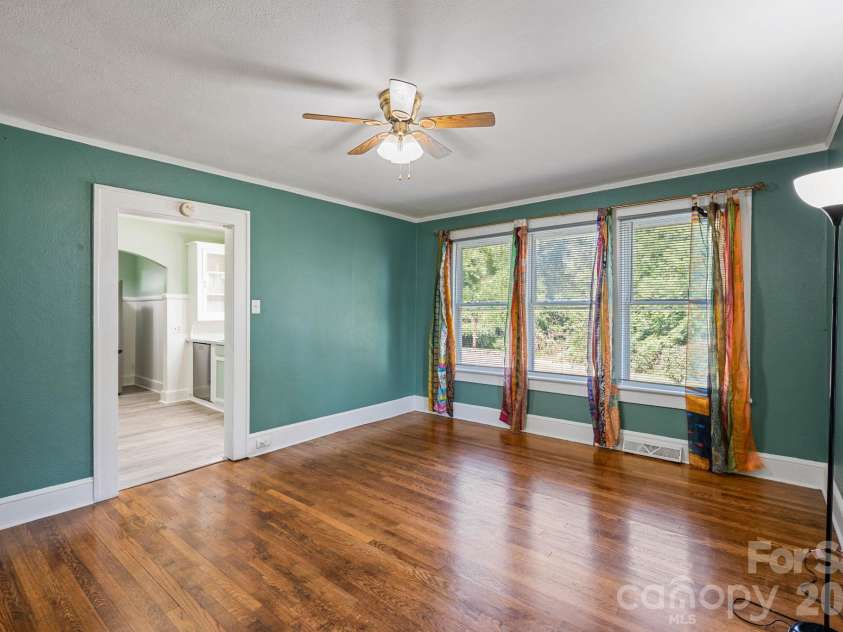 2401 NC 181 Highway, Morganton, NC 28655.  MLS# CAR4433694, YatesRealty ID 56304. 