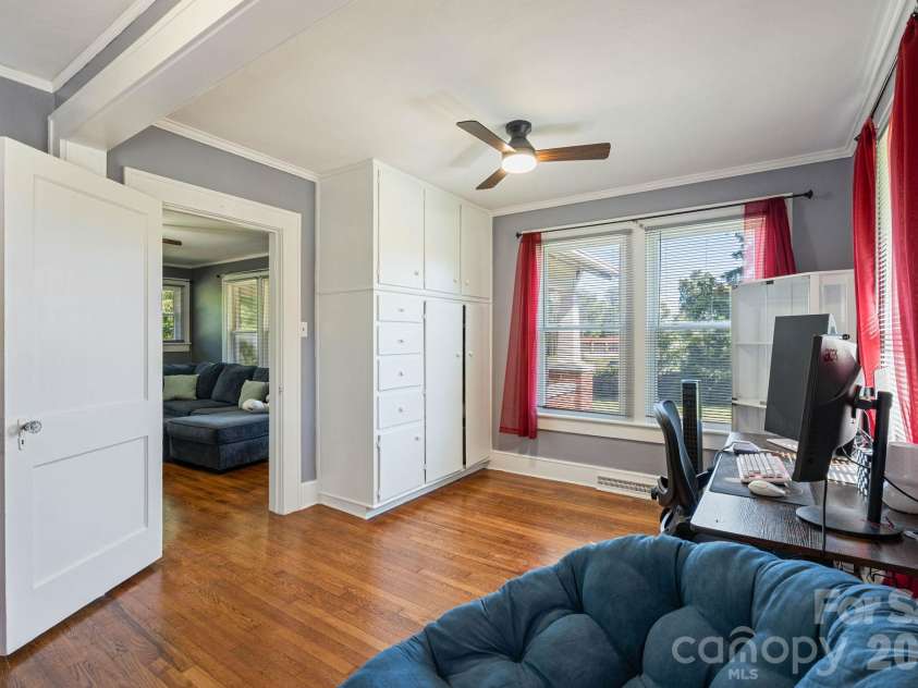 2401 NC 181 Highway, Morganton, NC 28655.  MLS# CAR4433694, YatesRealty ID 56304. 