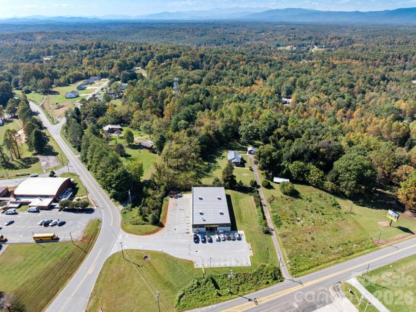 2401 NC 181 Highway, Morganton, NC 28655.  MLS# CAR4433694, YatesRealty ID 56304. 