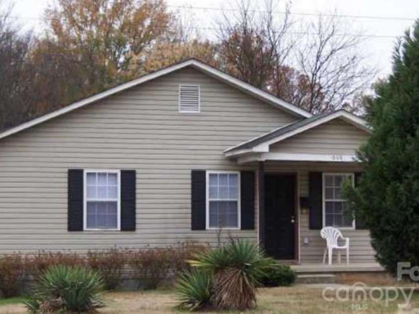 1608 Davidson Street, Charlotte, NC 28206.  MLS# CAR4431933, YatesRealty ID 56309. 