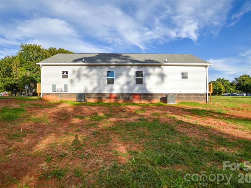 104 Carolyn Road, Salisbury, NC 28147.  MLS# CAR4431828, YatesRealty ID 56312. 