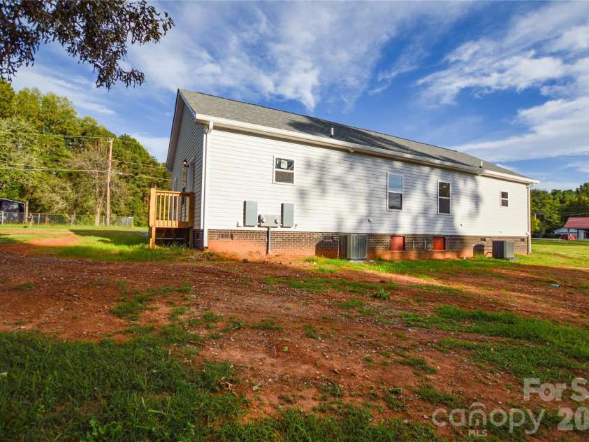 104 Carolyn Road, Salisbury, NC 28147.  MLS# CAR4431828, YatesRealty ID 56312. 
