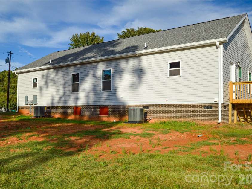 104 Carolyn Road, Salisbury, NC 28147.  MLS# CAR4431828, YatesRealty ID 56312. 