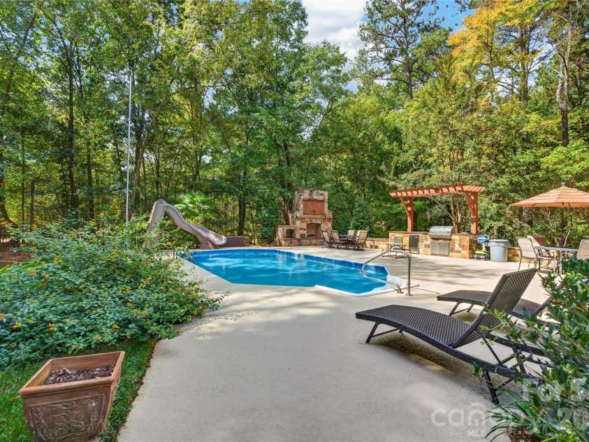 1475 Floral Road, Rock Hill, SC 29732.  MLS# CAR4430098, YatesRealty ID 56315. 