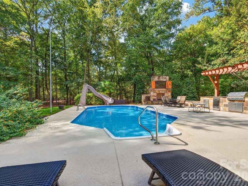 1475 Floral Road, Rock Hill, SC 29732.  MLS# CAR4430098, YatesRealty ID 56315. 