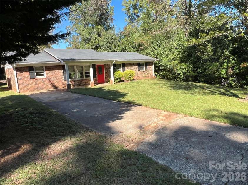 247 Seitz Drive, Forest City, NC 28043.  MLS# CAR4432561, YatesRealty ID 56316. 